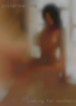 Looking for in Southern IL local guys for fun.